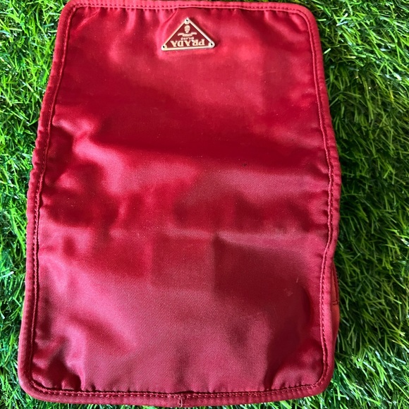 Prada Coin/Make-Up/Pouch/Purse Authentic - Picture 9 of 16